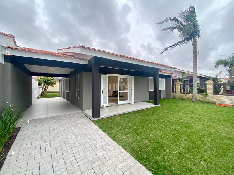 Excelente casa no centro de Xangri-Lá: 1ª foto da galeria de imagens do imóvel