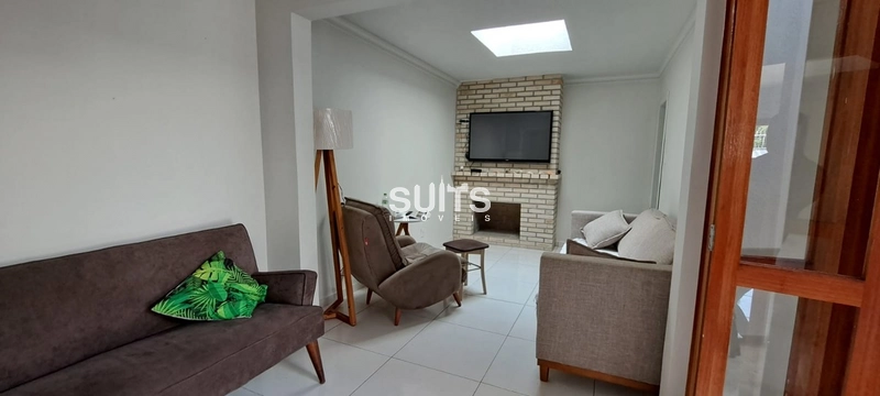 Casa à venda em ótima localização no centro de Xangri-Lá: 6ª foto da galeria de imagens do imóvel