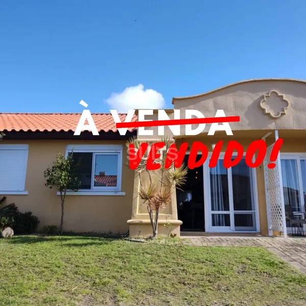 Ótima casa à venda no condomínio Casa Hermosa: 1ª foto da galeria de imagens do imóvel