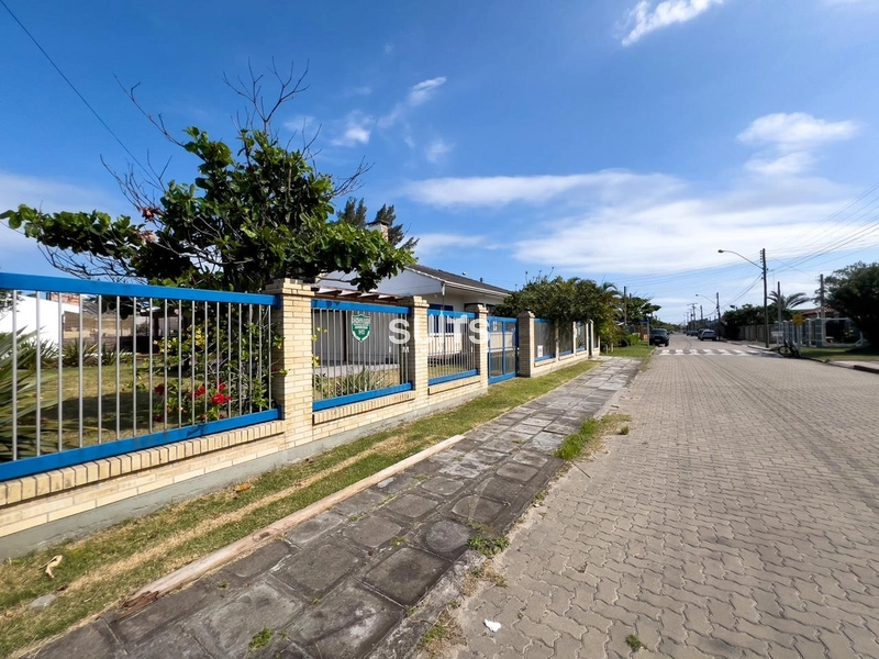 casa com 02 terrenos á venda na Praia de Noiva do Mar: 2ª foto da galeria de imagens do imóvel