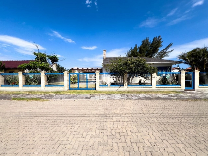 casa com 02 terrenos á venda na Praia de Noiva do Mar: 1ª foto da galeria de imagens do imóvel