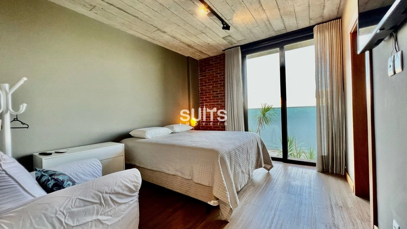 Sobrado beira lago mobiliado e decorado no Condomínio Enseada.: 24ª foto da galeria de imagens do imóvel