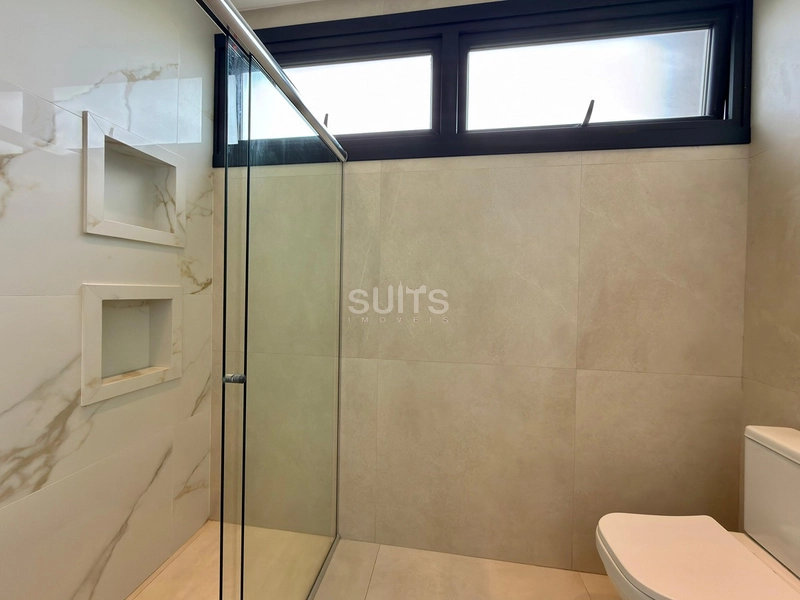 Incrível sobrado beira lago no condomínio Enseada: 16ª foto da galeria de imagens do imóvel