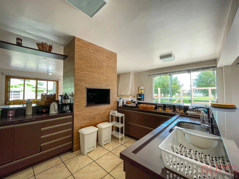 Ótima casa de esquina com 02 terrenos à venda na Noiva do Mar: 10ª foto da galeria de imagens do imóvel