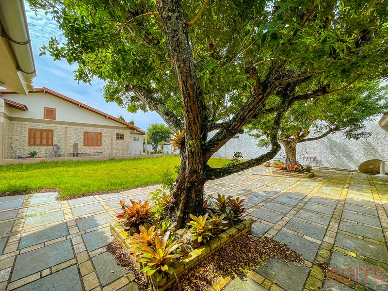 Ótima casa de esquina com 02 terrenos à venda na Noiva do Mar: 18ª foto da galeria de imagens do imóvel