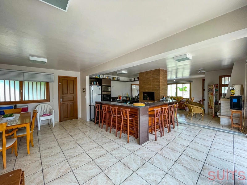 Ótima casa de esquina com 02 terrenos à venda na Noiva do Mar: 8ª foto da galeria de imagens do imóvel