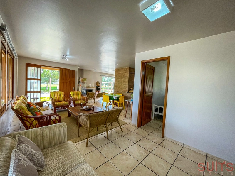 Ótima casa de esquina com 02 terrenos à venda na Noiva do Mar: 6ª foto da galeria de imagens do imóvel