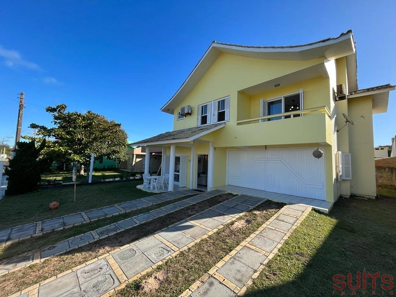 Excelente sobrado próximo ao mar na praia de Maristela em Xangri-Lá: 1ª foto da galeria de imagens do imóvel