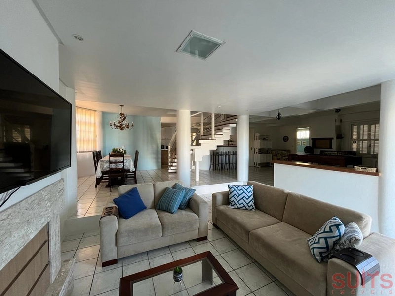 Excelente sobrado próximo ao mar na praia de Maristela em Xangri-Lá: 5ª foto da galeria de imagens do imóvel