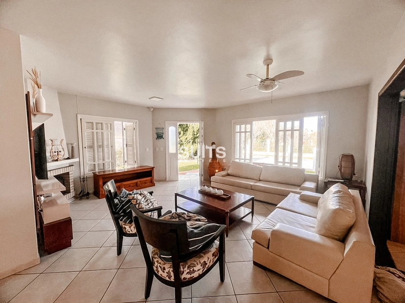 Excelente casa com 02 terrenos à venda em Atlântida: 36ª foto da galeria de imagens do imóvel