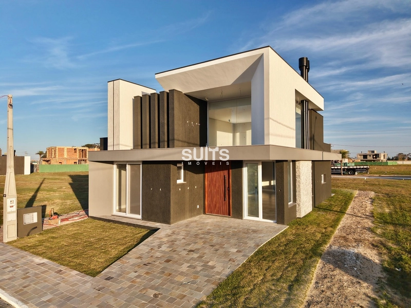 Excelente casa térrea à venda no condomínio Allure em Xangri-lá: 2ª foto da galeria de imagens do imóvel