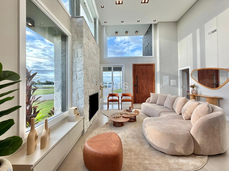 Excelente casa térrea à venda no condomínio Allure em Xangri-lá: 4ª foto da galeria de imagens do imóvel