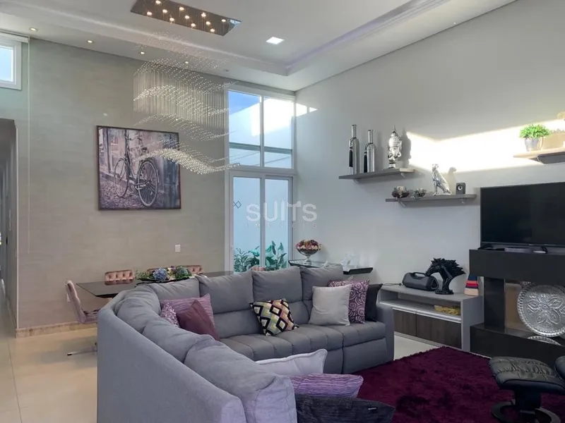 Linda Casa à venda no condomínio Las Palmas: 3ª foto da galeria de imagens do imóvel