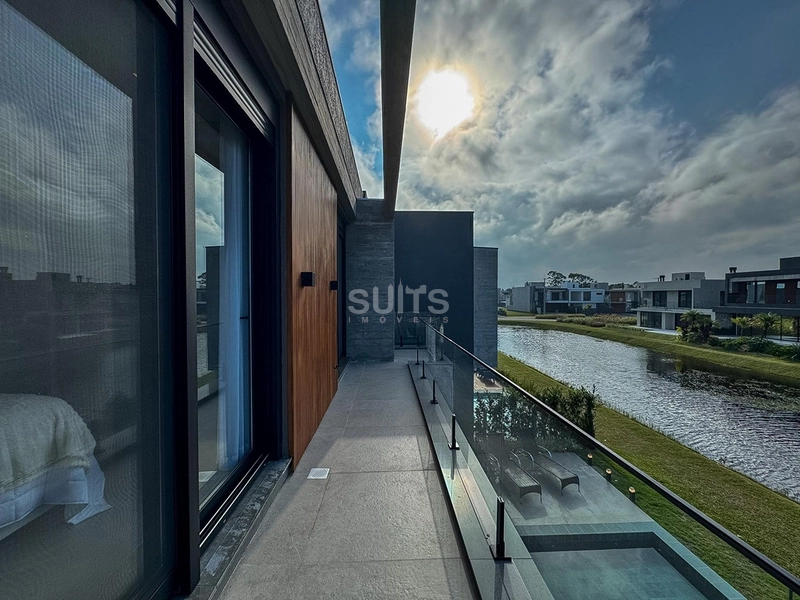 Excelente Sobrado Beira Lago no Condomínio Sunset: 23ª foto da galeria de imagens do imóvel