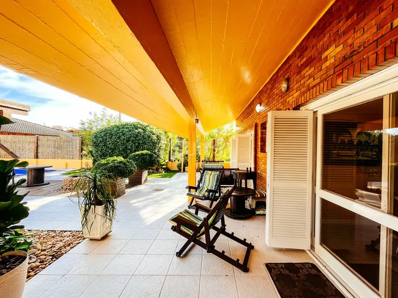 Excelente sobrado a poucos metros do mar no Centro de Xangri-Lá: 5ª foto da galeria de imagens do imóvel