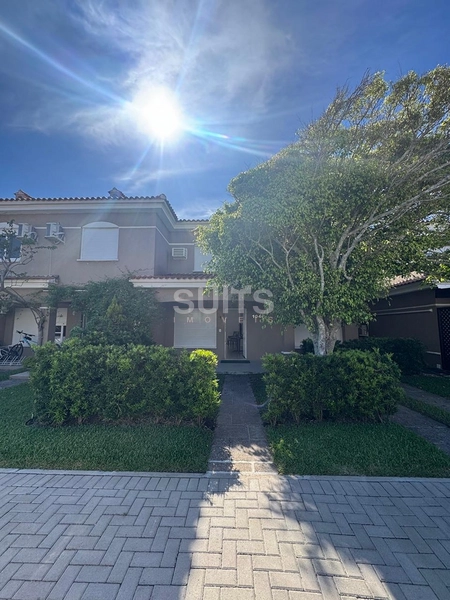 Excelente sobrado à venda no Villas Resort : 2ª foto da galeria de imagens do imóvel