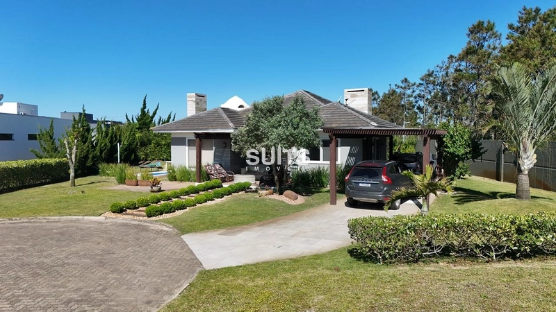 Linda casa à venda no condomínio Lagoa do Passo: 1ª foto da galeria de imagens do imóvel