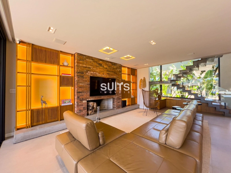 Excelente sobrado de 02 terrenos no Malibu : 5ª foto da galeria de imagens do imóvel