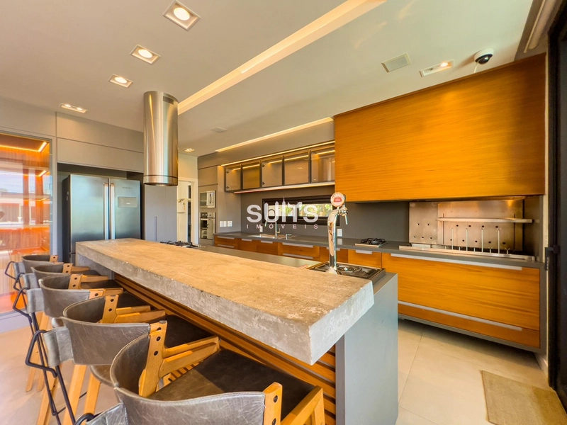 Excelente sobrado de 02 terrenos no Malibu : 13ª foto da galeria de imagens do imóvel