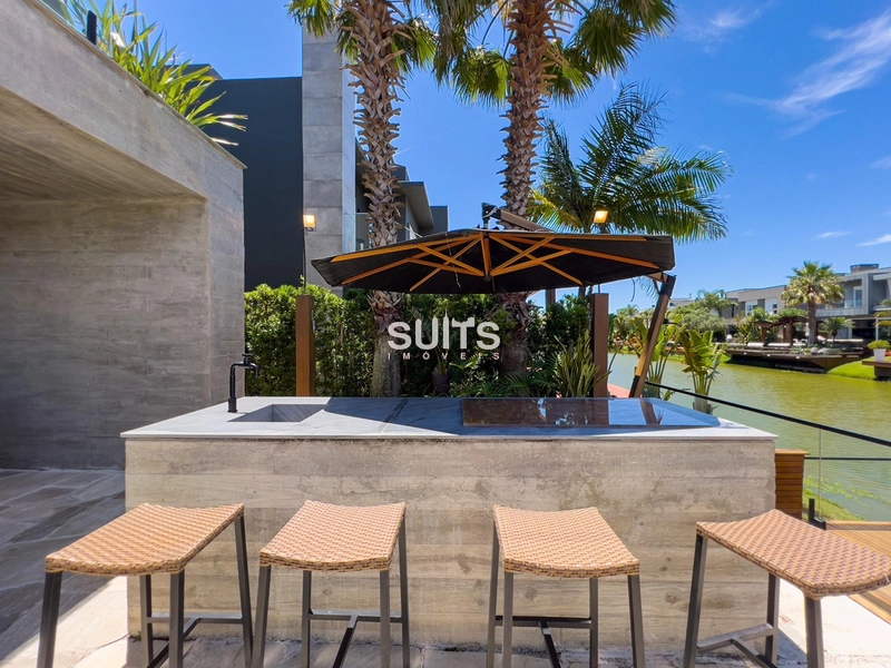 Excelente sobrado de 02 terrenos no Malibu : 35ª foto da galeria de imagens do imóvel