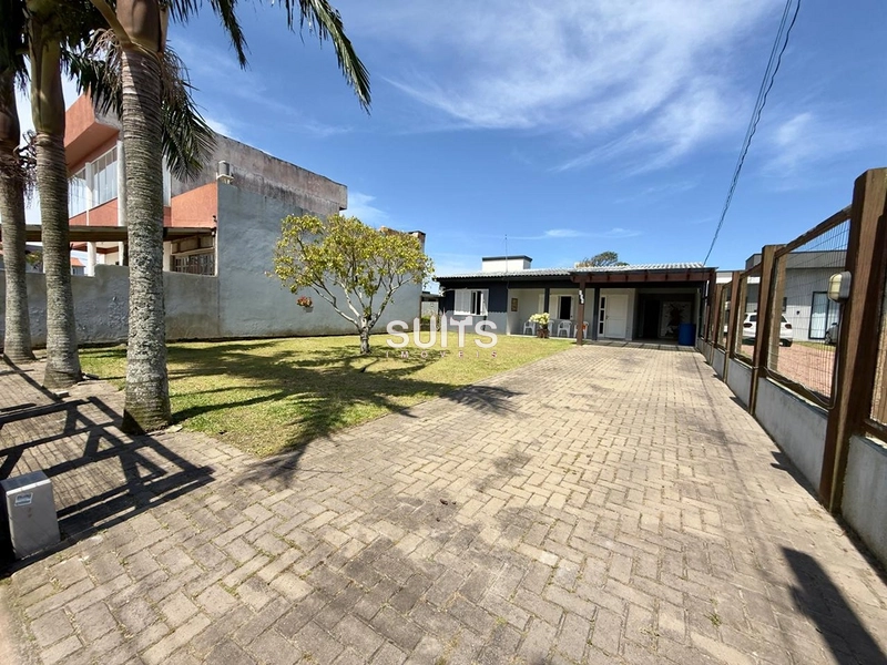 Ótima casa em excelente região no Centro de Xangri-Lá: 2ª foto da galeria de imagens do imóvel