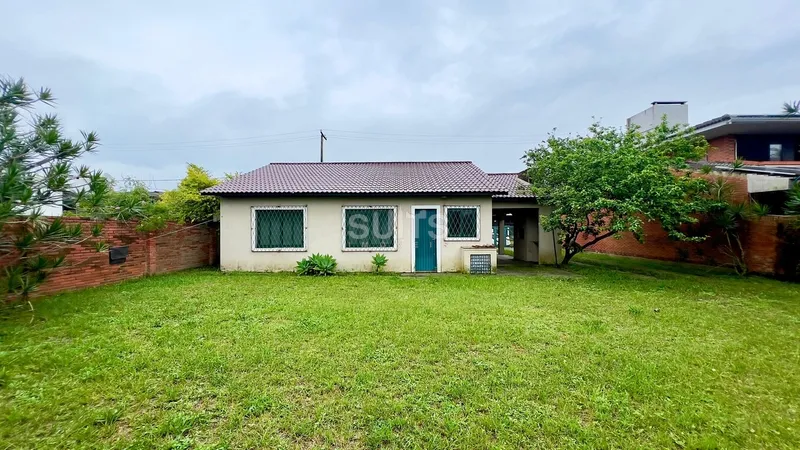 Ótima casa com amplo pátio na praia de Atlântida: 3ª foto da galeria de imagens do imóvel