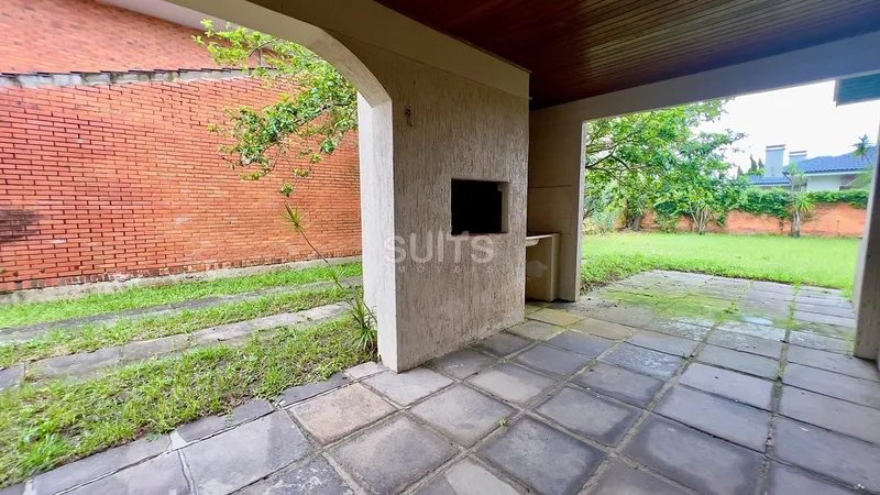 Ótima casa com amplo pátio na praia de Atlântida: 4ª foto da galeria de imagens do imóvel