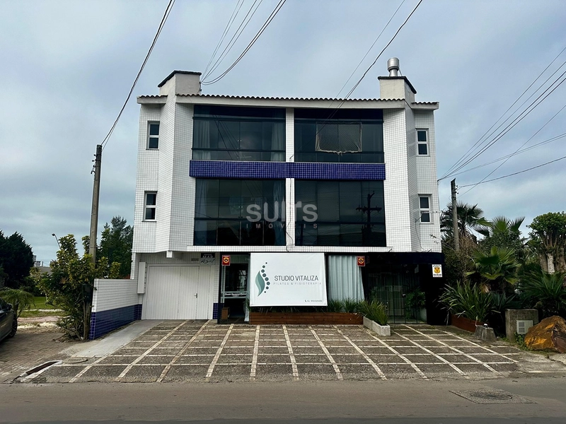 Ótimo apartamento no centro de Xangri-Lá: 2ª foto da galeria de imagens do imóvel