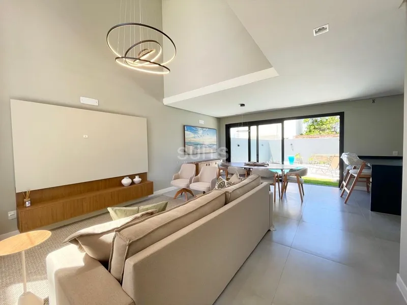 Excelente Sobrado à venda na praia de Rainha do Mar 150m da beira mar: 4ª foto da galeria de imagens do imóvel