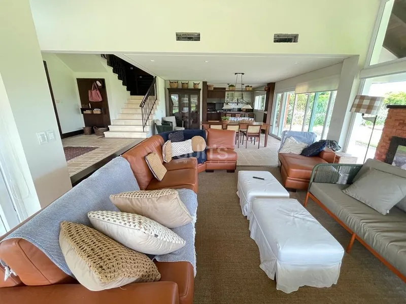 Sobrado beira lago no condomínio Green Village Golf Club: 6ª foto da galeria de imagens do imóvel