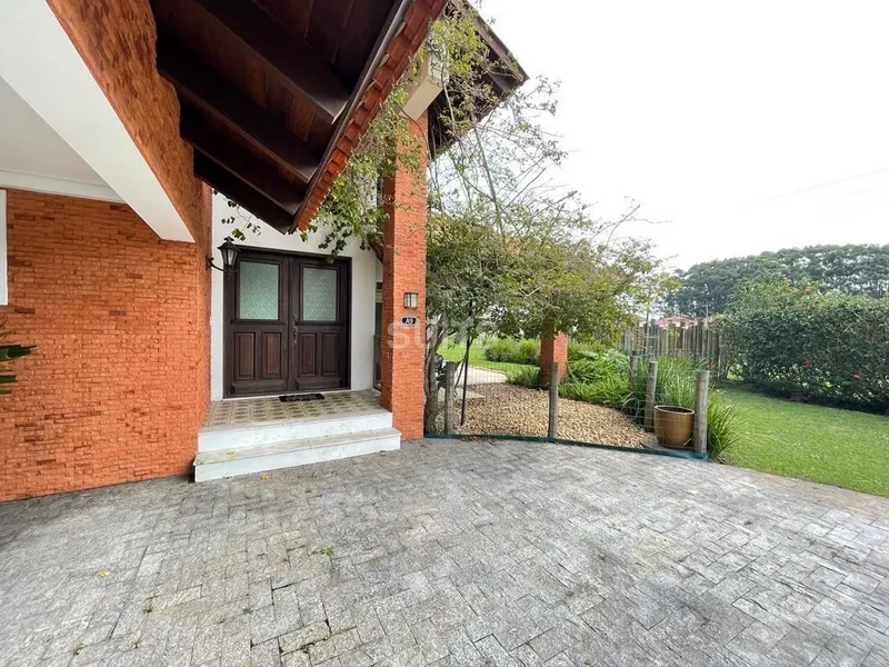 Sobrado beira lago no condomínio Green Village Golf Club: 4ª foto da galeria de imagens do imóvel