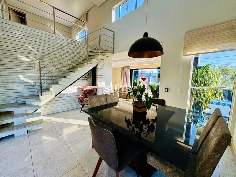 Belíssima Casa de Esquina  em Noiva do Mar: 6ª foto da galeria de imagens do imóvel