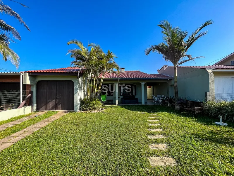 Ótimo casa próximo ao mar no centro da praia de Xangri-Lá: 2ª foto da galeria de imagens do imóvel