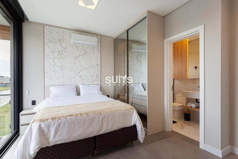 Excelente sobrado beira lago no condomínio Sunset: 26ª foto da galeria de imagens do imóvel