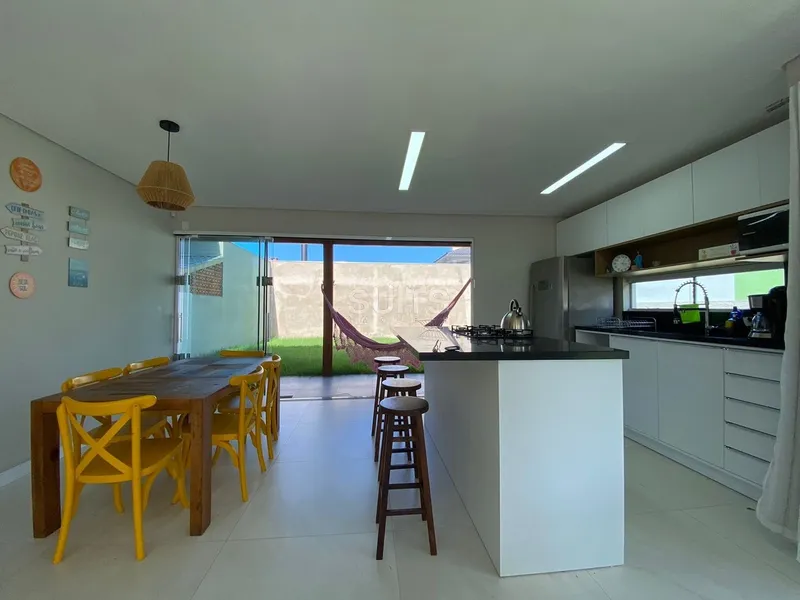 Ótimo sobrado a poucos metros do mar na praia de Noiva do Mar: 5ª foto da galeria de imagens do imóvel