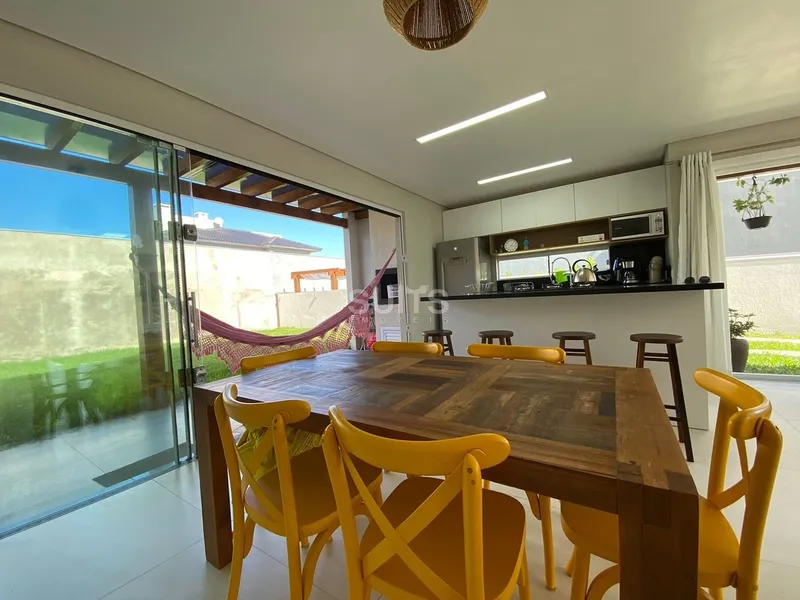 Ótimo sobrado a poucos metros do mar na praia de Noiva do Mar: 7ª foto da galeria de imagens do imóvel