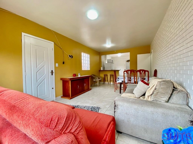 Ótima casa à poucos metros do mar na praia de Rainha do Mar: 4ª foto da galeria de imagens do imóvel