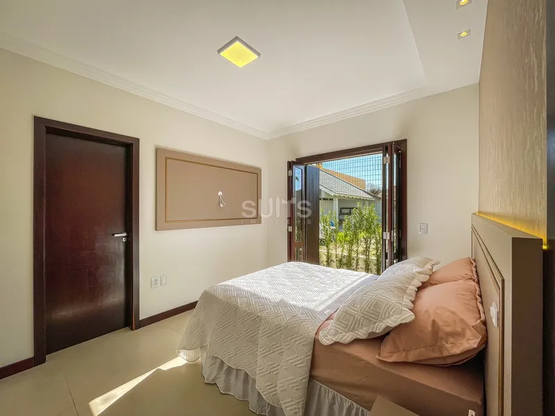 Excelente casa nova com piscina.: 30ª foto da galeria de imagens do imóvel