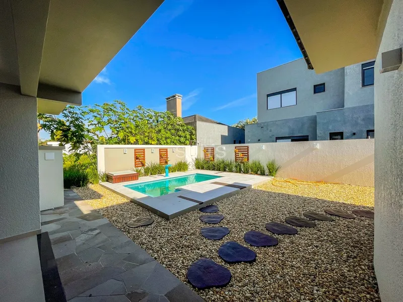 Excelente casa nova com piscina.: 20ª foto da galeria de imagens do imóvel