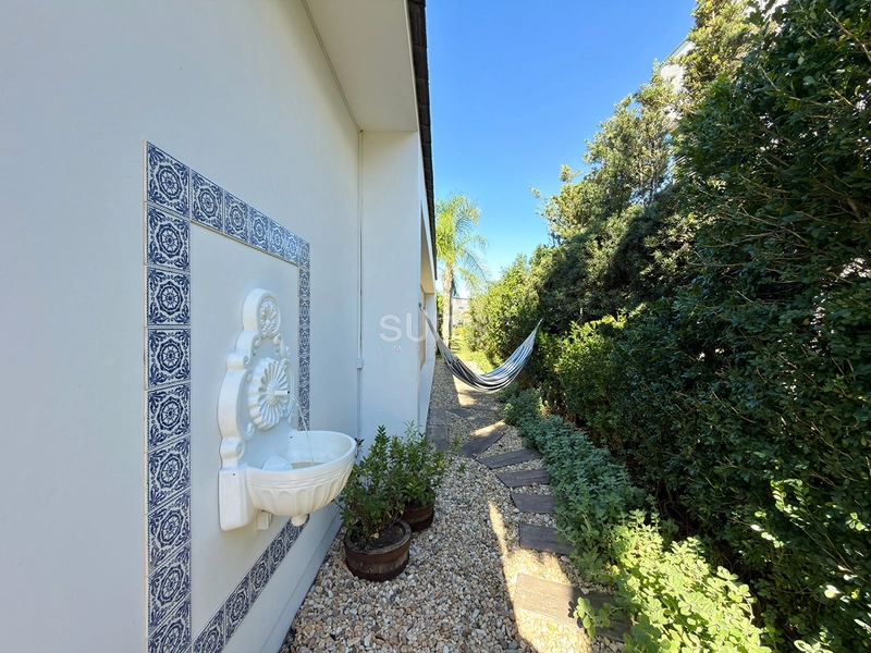Excelente casa com fundos área verde no condomínio Ventura : 7ª foto da galeria de imagens do imóvel