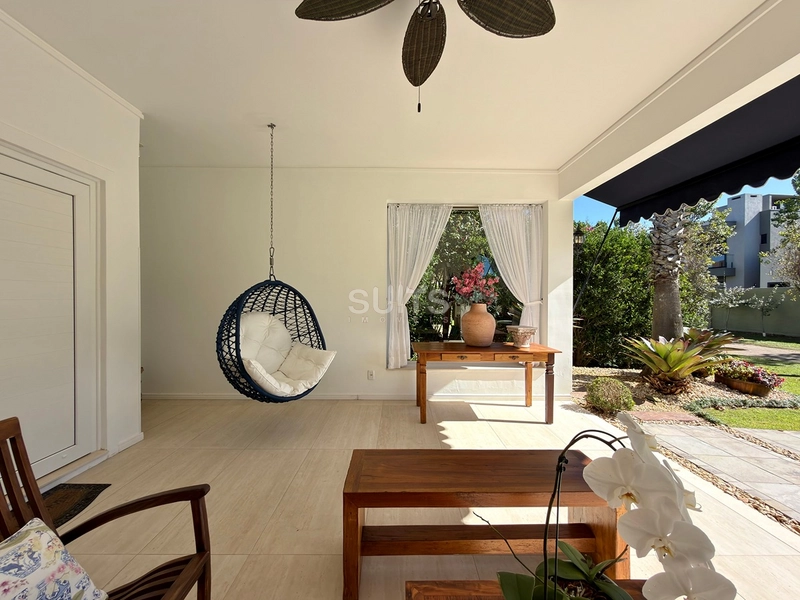 Excelente casa com fundos área verde no condomínio Ventura : 4ª foto da galeria de imagens do imóvel