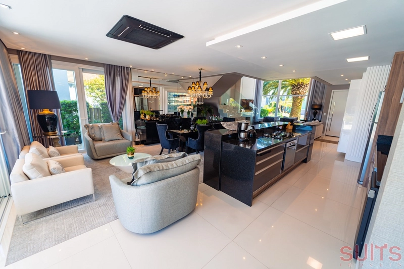 Excelente sobrado beira lago no condomínio Enseada: 42ª foto da galeria de imagens do imóvel