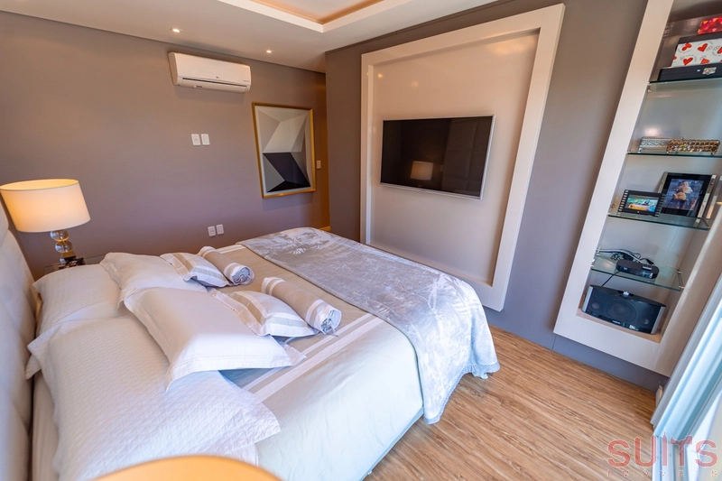 Excelente sobrado beira lago no condomínio Enseada: 66ª foto da galeria de imagens do imóvel