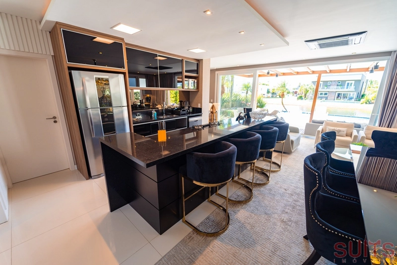 Excelente sobrado beira lago no condomínio Enseada: 38ª foto da galeria de imagens do imóvel