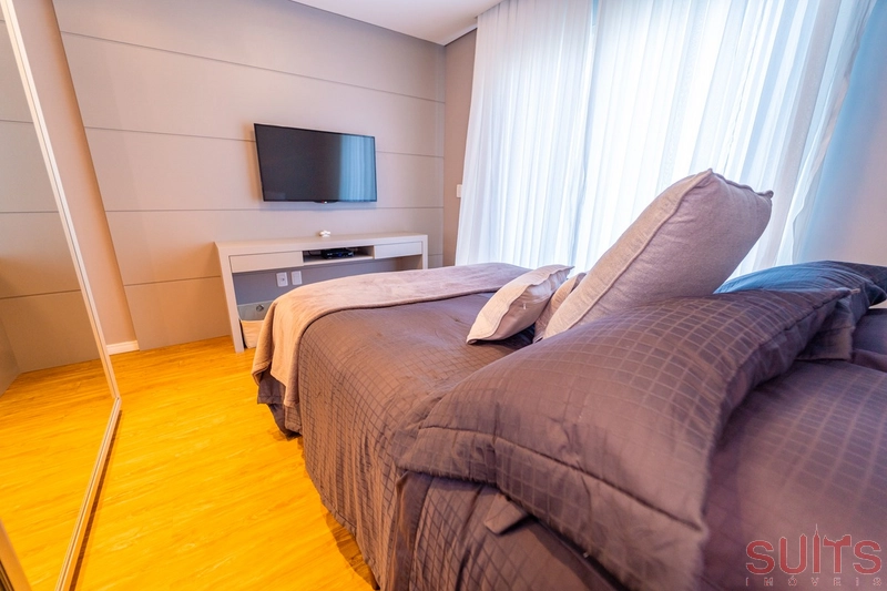 Excelente sobrado beira lago no condomínio Enseada: 51ª foto da galeria de imagens do imóvel