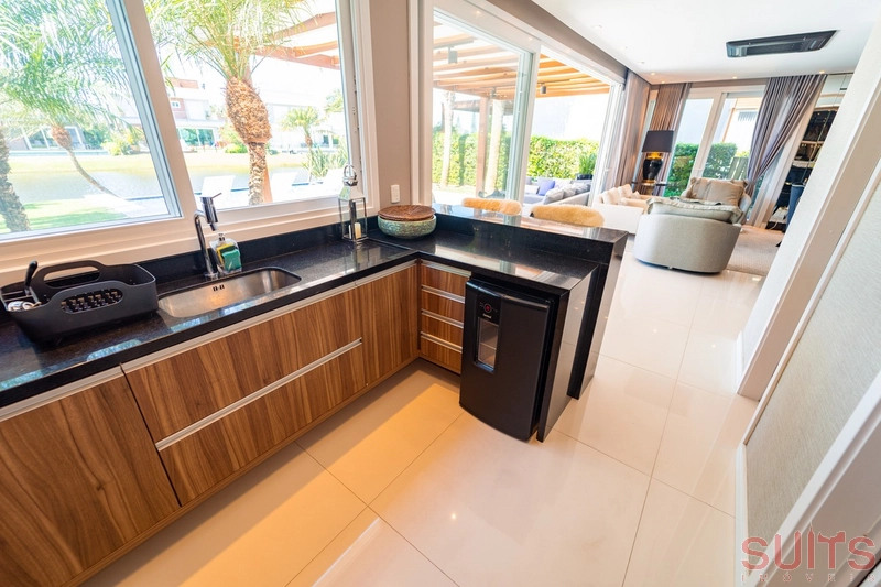 Excelente sobrado beira lago no condomínio Enseada: 45ª foto da galeria de imagens do imóvel