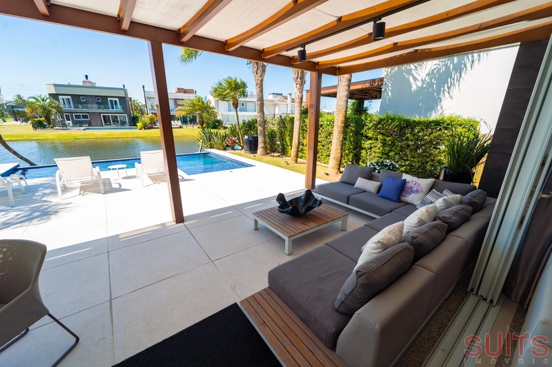 Excelente sobrado beira lago no condomínio Enseada: 5ª foto da galeria de imagens do imóvel