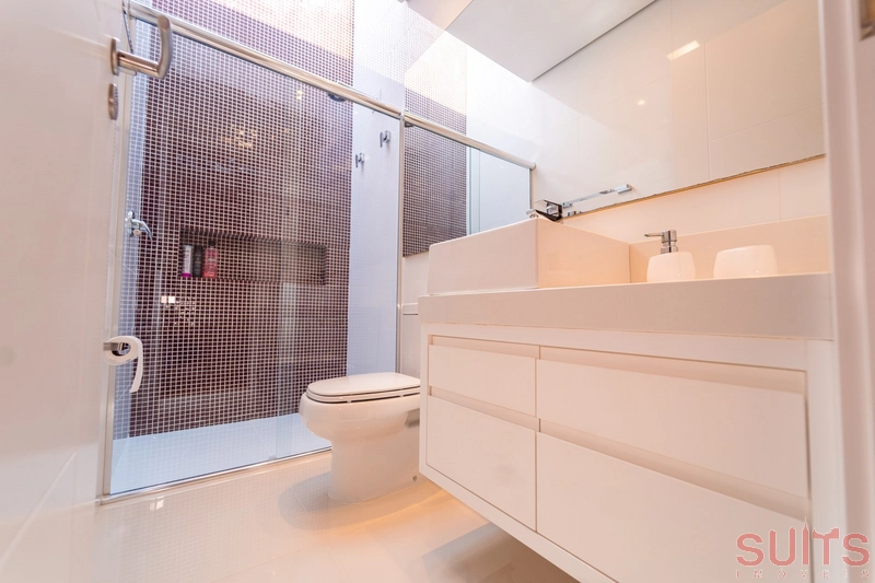 Excelente sobrado beira lago no condomínio Enseada: 56ª foto da galeria de imagens do imóvel