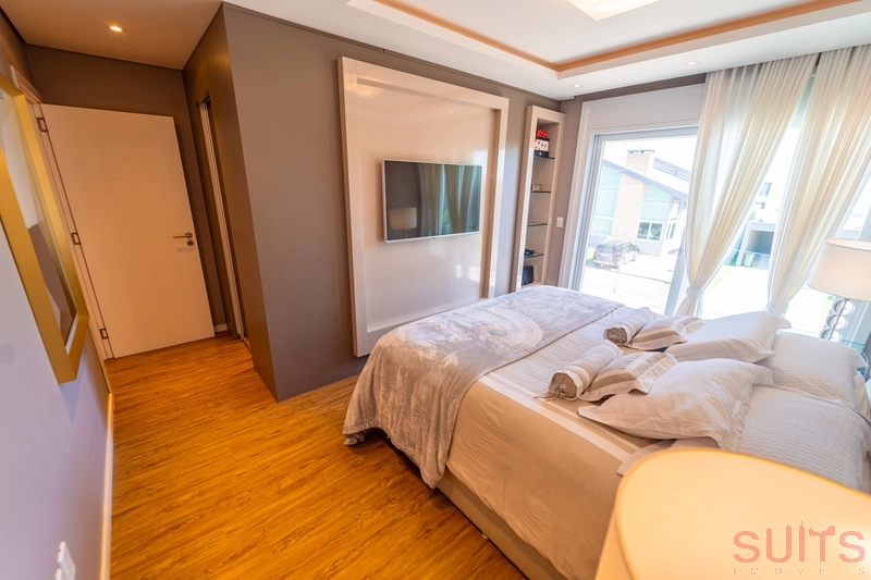 Excelente sobrado beira lago no condomínio Enseada: 65ª foto da galeria de imagens do imóvel