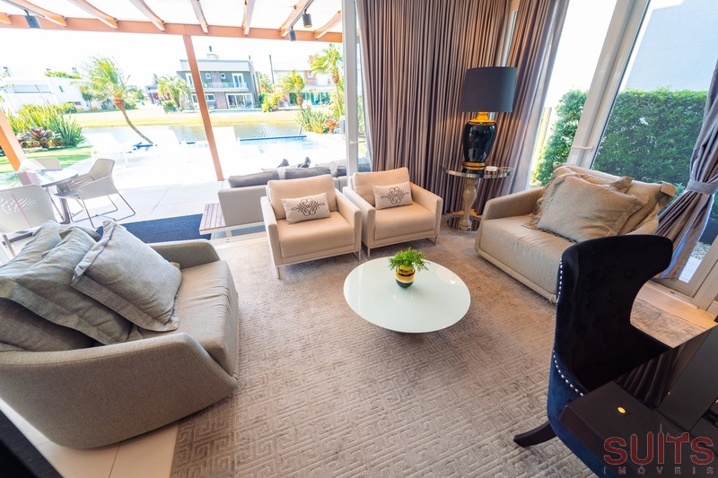 Excelente sobrado beira lago no condomínio Enseada: 41ª foto da galeria de imagens do imóvel